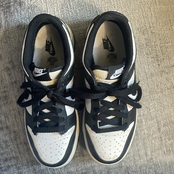 Nike black and white panda dunks - Picture 2 of 4